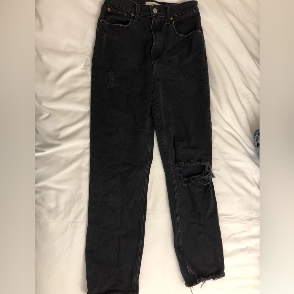 Abercrombie Black 90s Straight Ultra High Rise Jeans